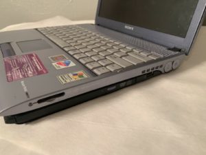 Read more about the article Installing Linux on Sony Vaio PCG-V505BX Laptop
